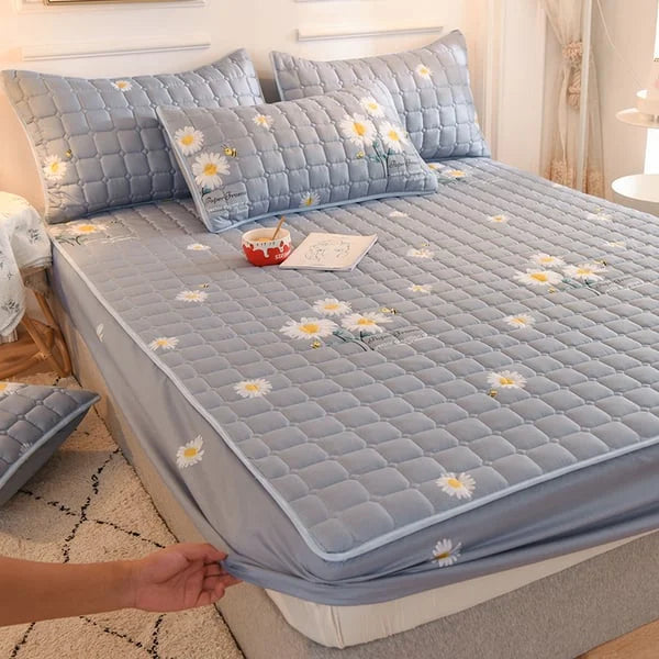 2023 Latest Breathable Silky Mattress Cover