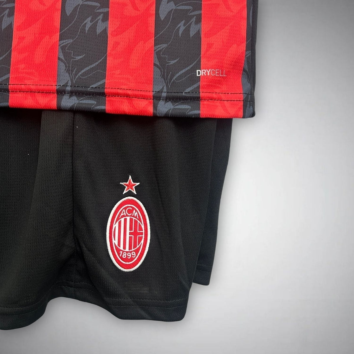 Tenue de football enfant de l'AC Milan 2025/26 - domicile