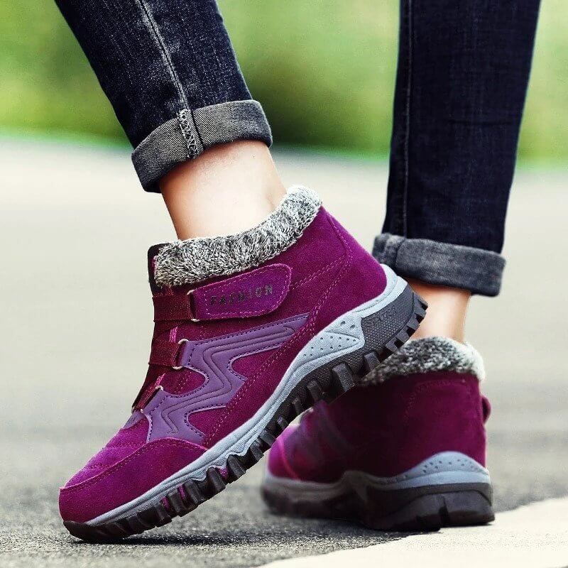 Owlkay Snowy Villia Leather Ankle Boots