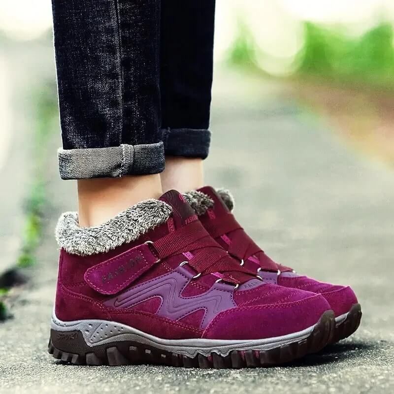 Owlkay Snowy Villia Leather Ankle Boots