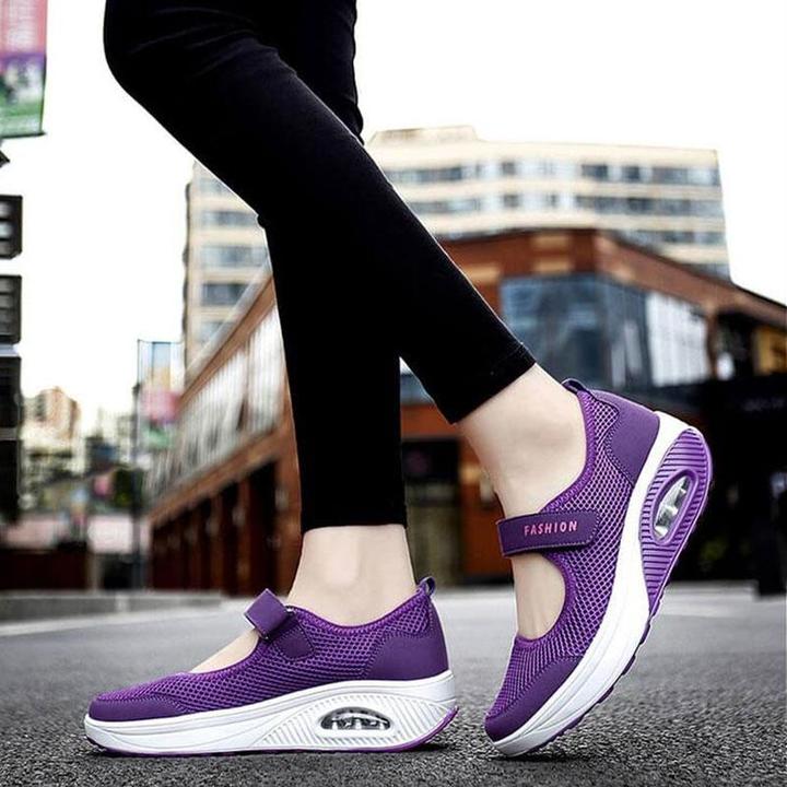 Light and breathable shoes for women