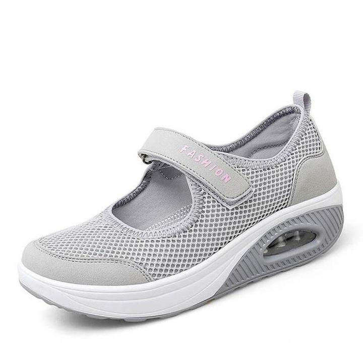 Light and breathable shoes for women