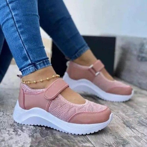 Super soft women’s walking shoes
