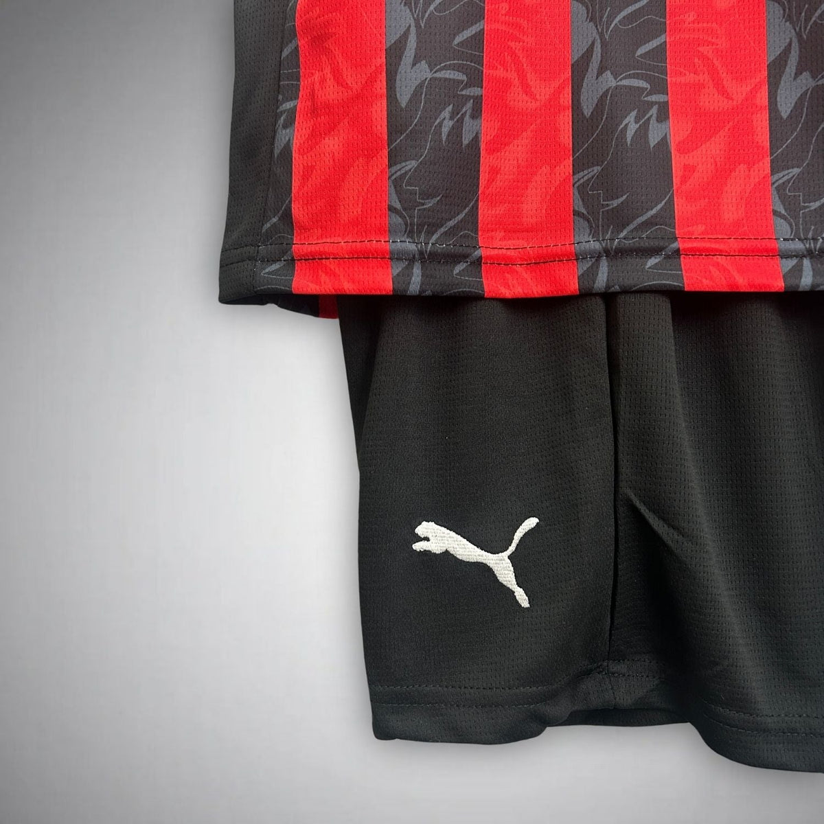 Tenue de football enfant de l'AC Milan 2025/26 - domicile