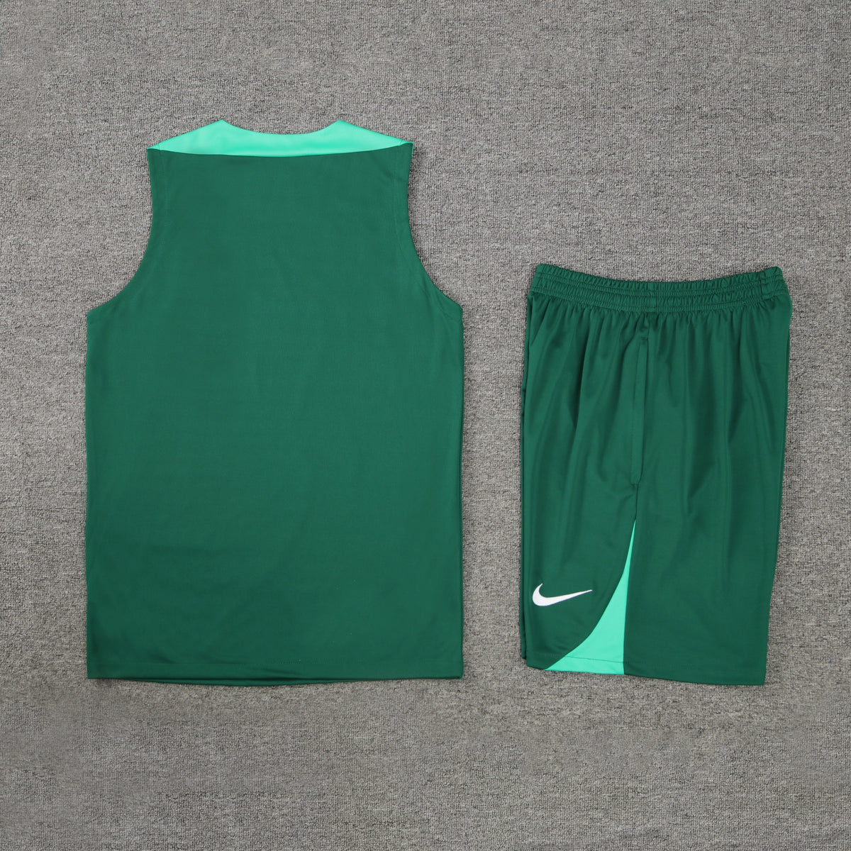 Groen trainingsset Portugal 2024/25