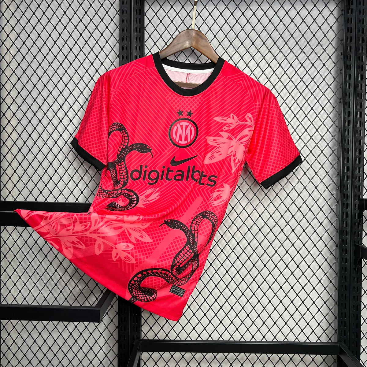 Internazionale 24-25 rode slang Speciale editie