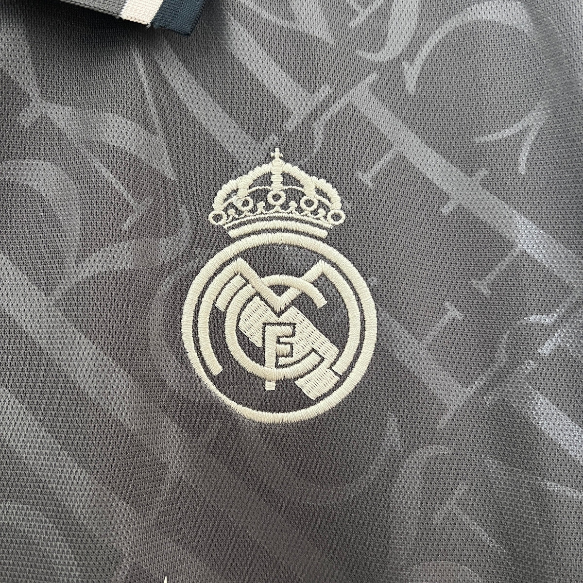 Real Madrid derde tenue 2024/2025