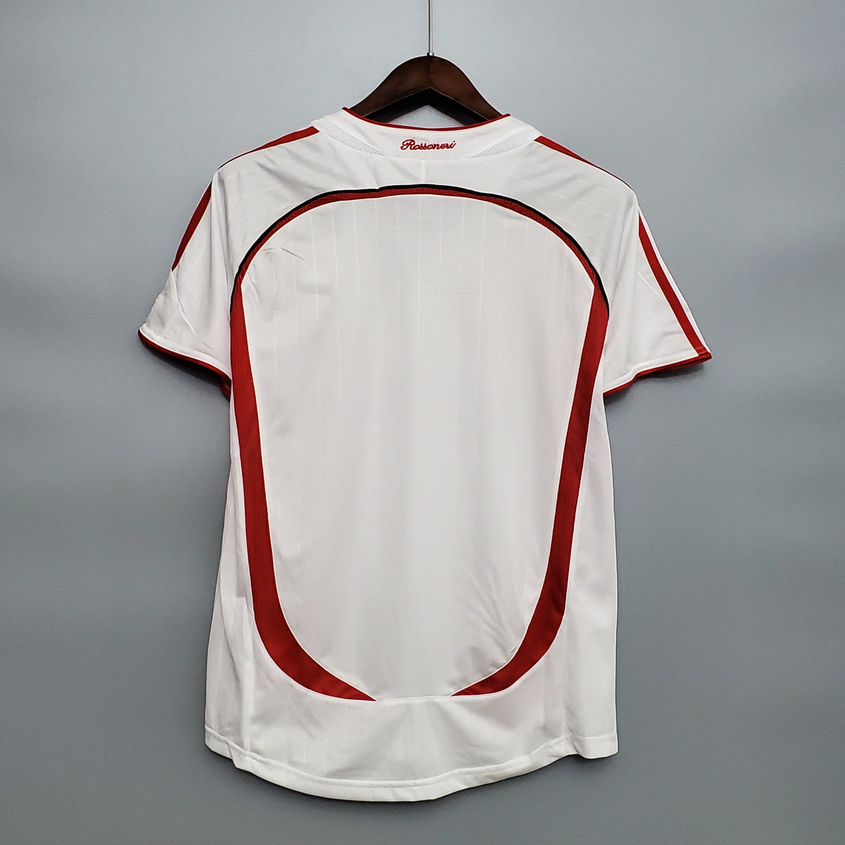 Tenue rétro extérieure de l’AC Milan 2006-2007