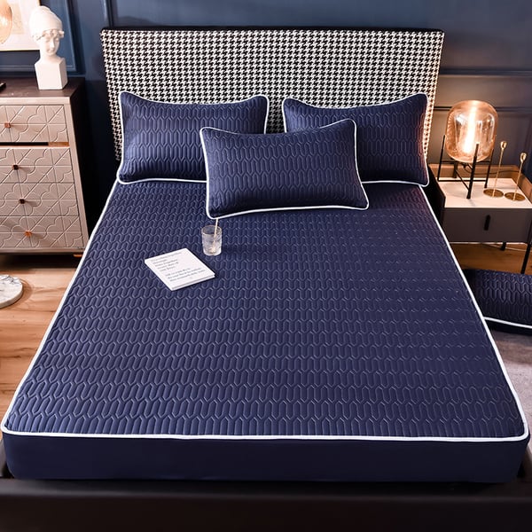 2023 Latest Breathable Silky Mattress Cover