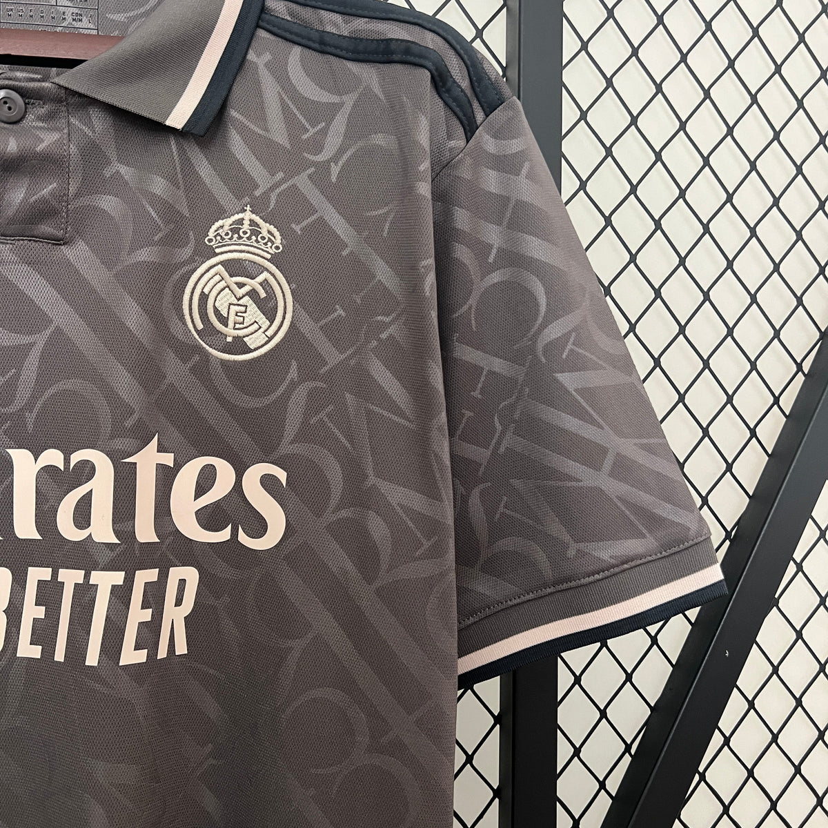 Real Madrid derde tenue 2024/2025