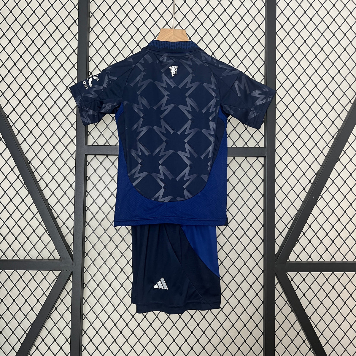 Manchester united 24 25 - Kids Football Kit Away