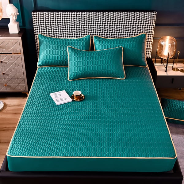 2023 Latest Breathable Silky Mattress Cover