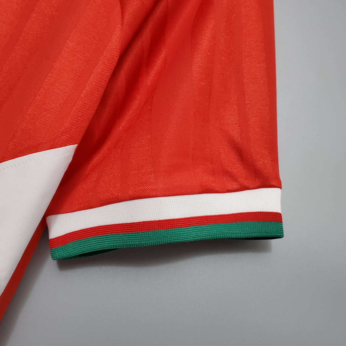Liverpool 1993-1995 Home Retro Jersey