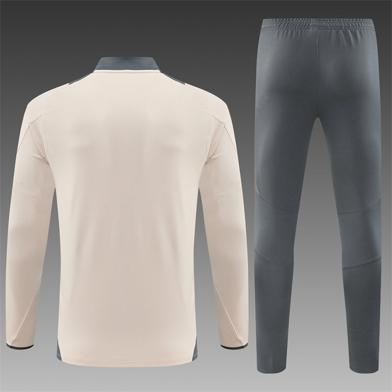 Crèmekleurig trainingspak Real Madrid