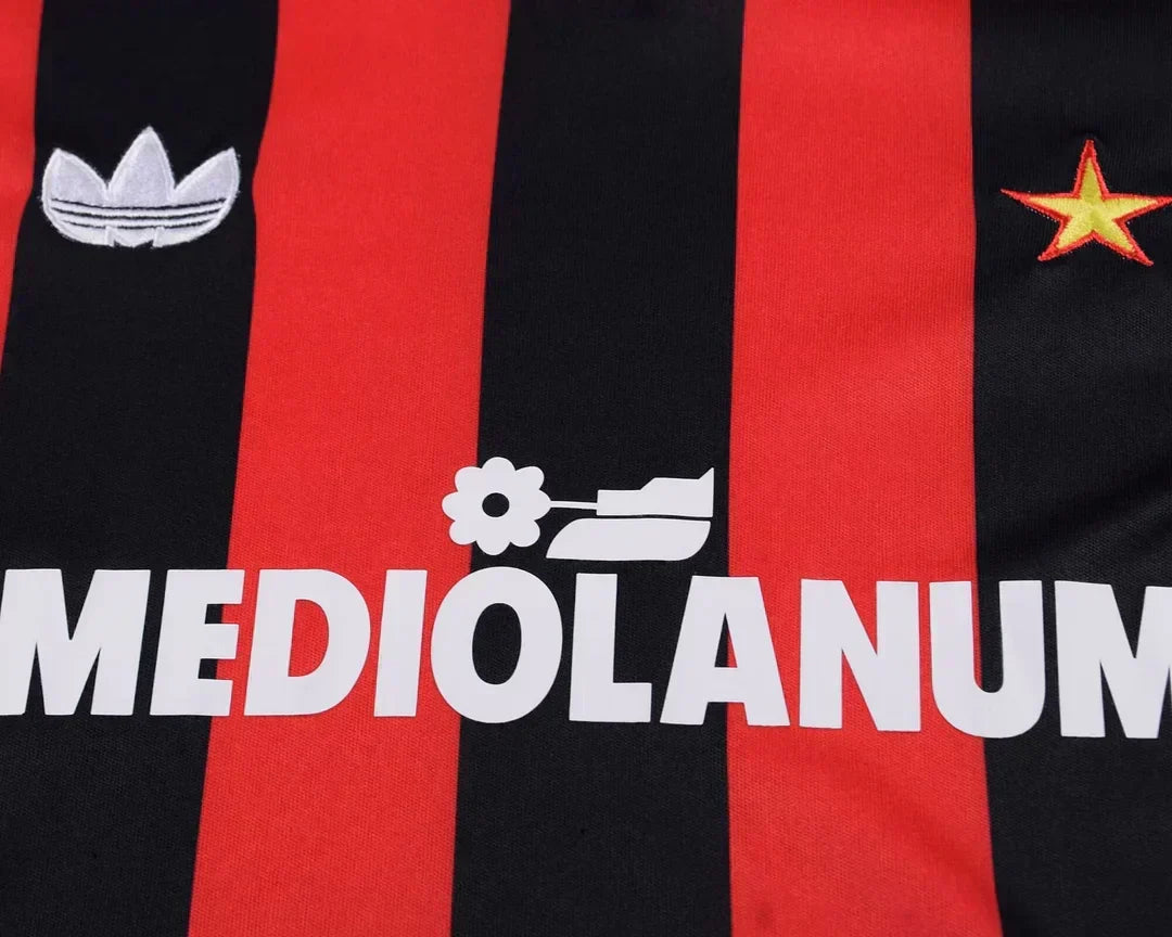 Completo da casa dell'AC Milan 1990-1991 - BAMBINI