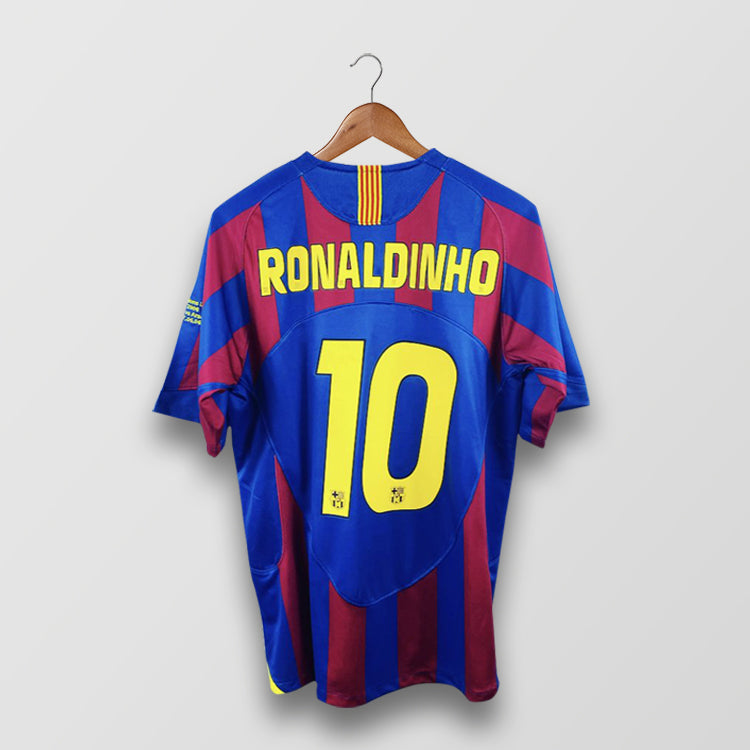 Barcelone 2005/06 Maillot domicile X Ronaldinho