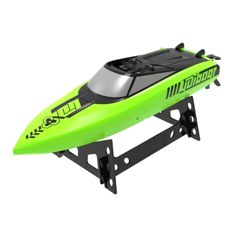 DEERC – Remote Controlled Boat