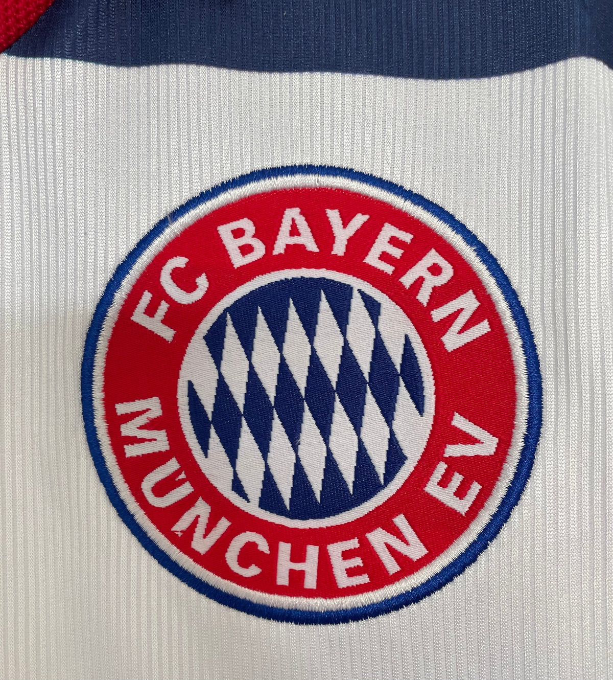 Retro-uittenue van Bayern München - 1998-1999