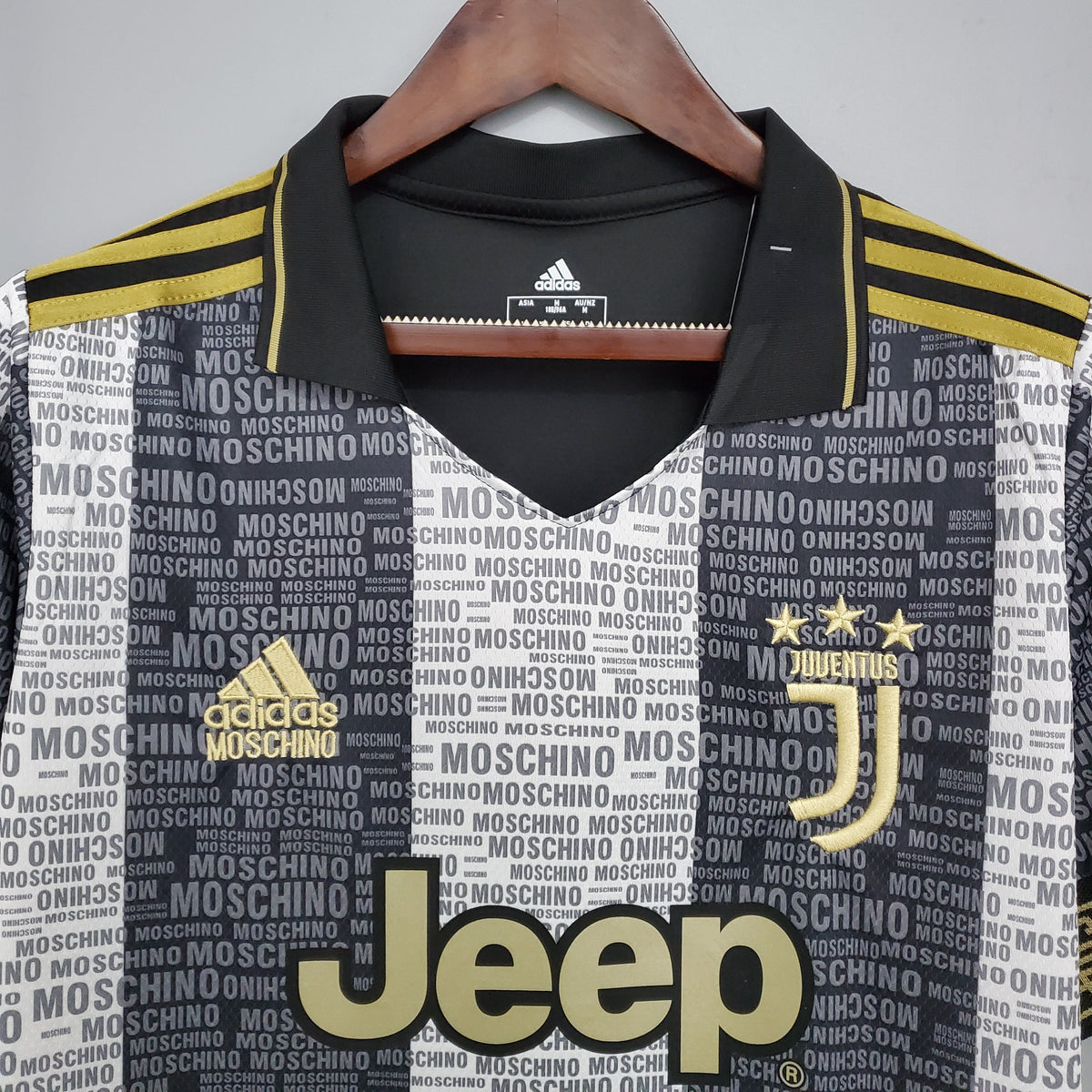 Juventus X Moschino Design speciale