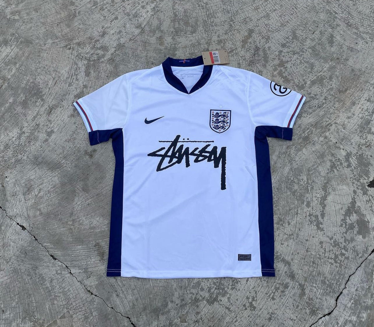 Kit concept Inghilterra x Stussy