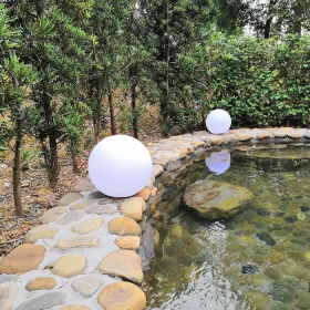 Creative Lighting Spherical garden lamp