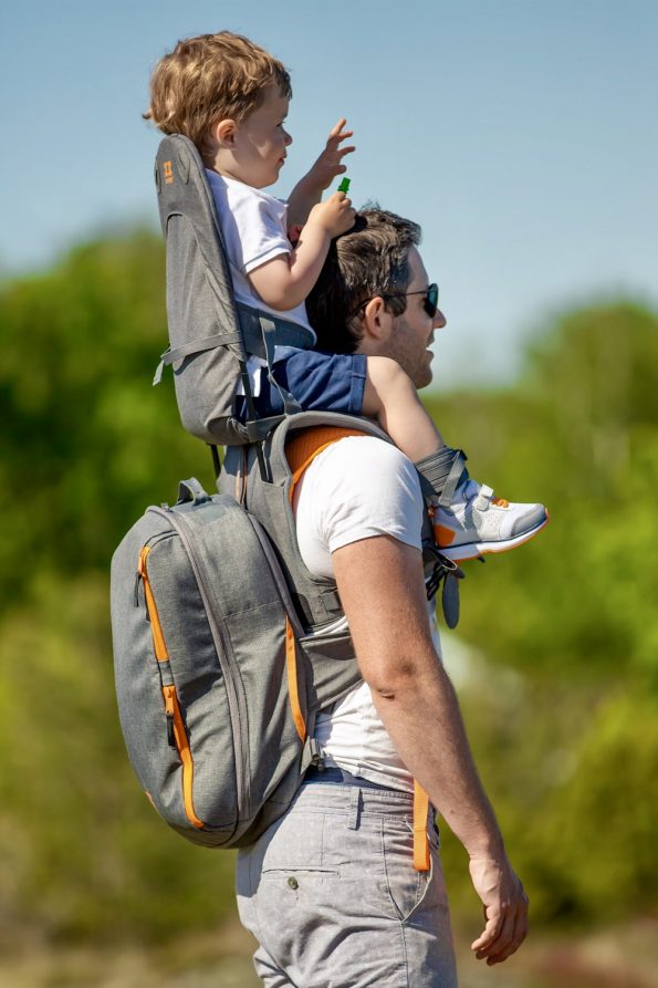 Shoulder carrier