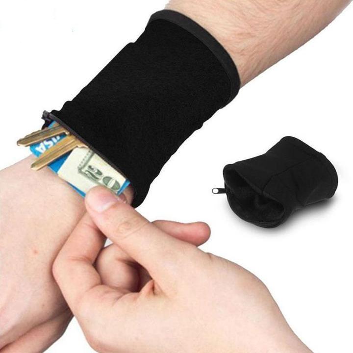 Practical handle pocket