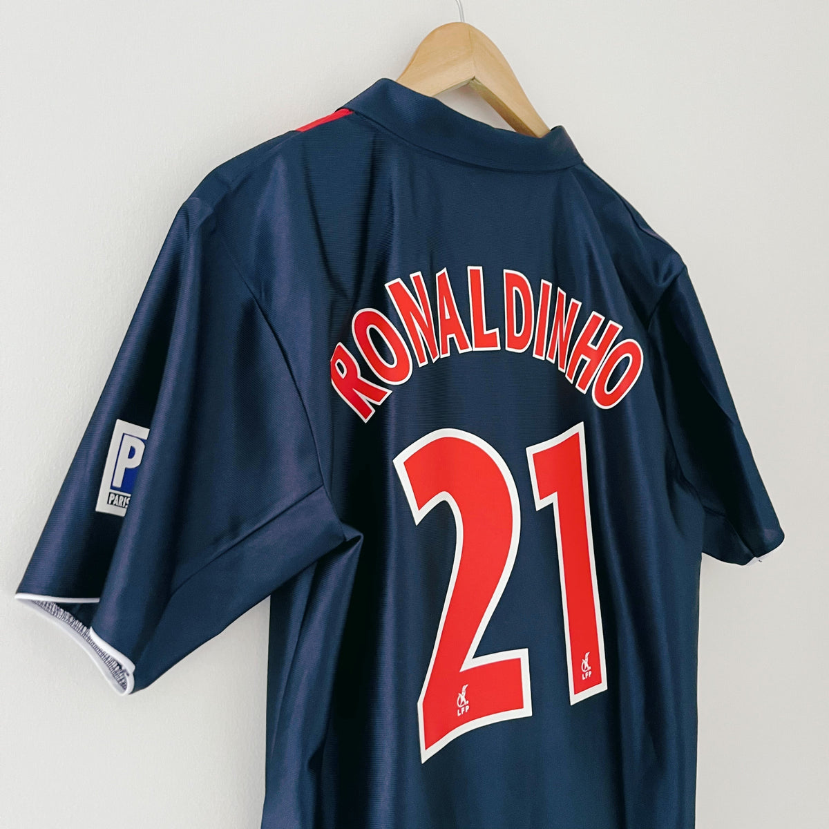 Retro PSG Shirt 2001-02 Home