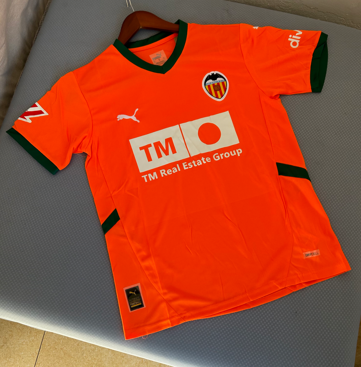 Valencia Orange-shirt 24/25