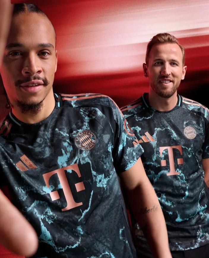 Tenue extérieure du Bayern Munich 2024/25