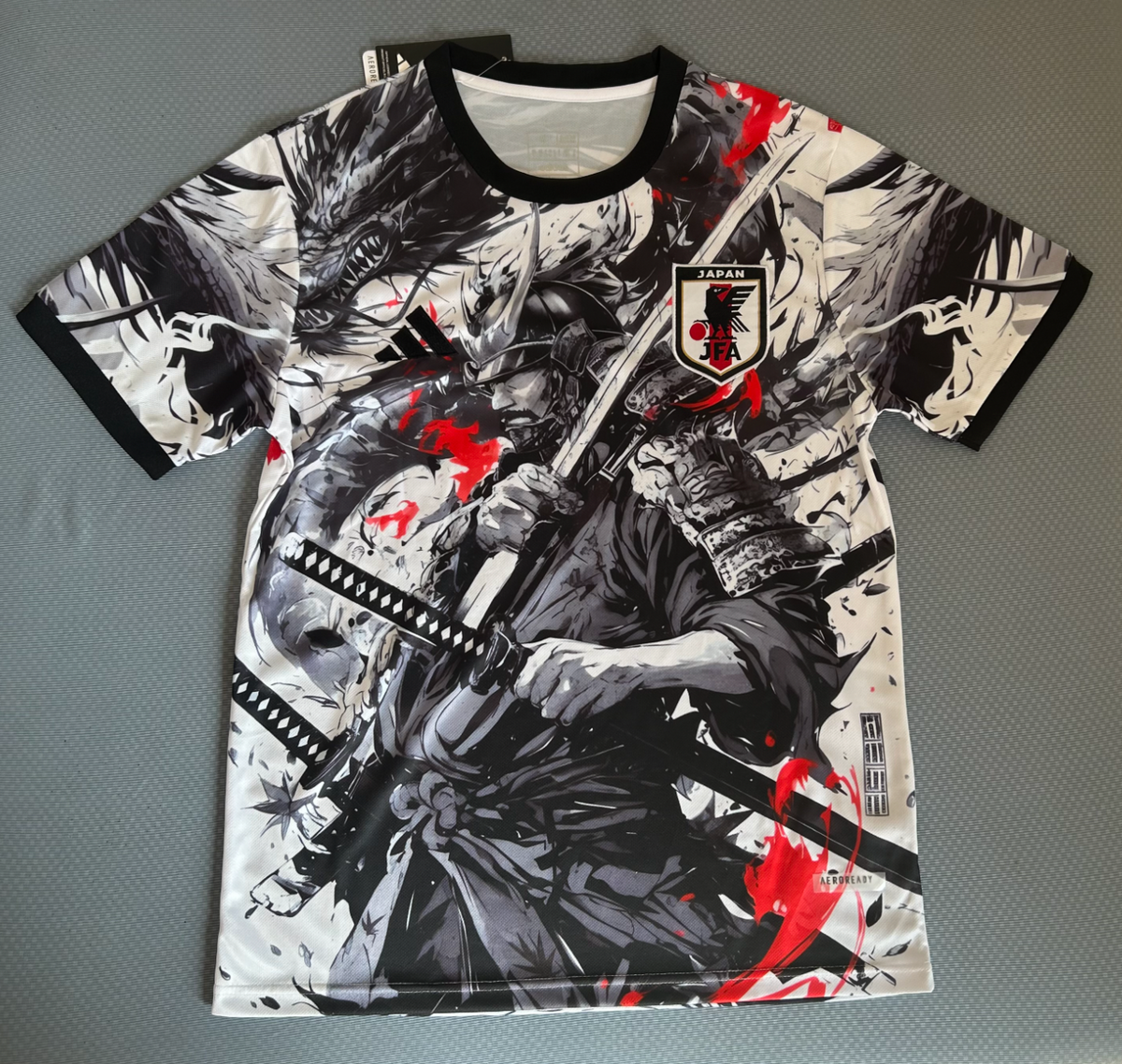 Maglia speciale del Giappone Guerriero Samurai con spada