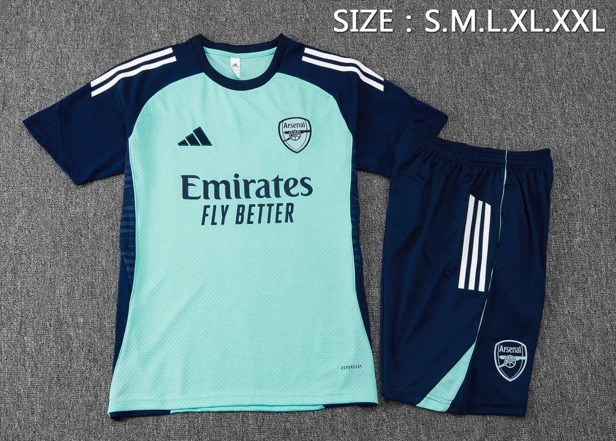 Completo da allenamento dell'Arsenal 2025
