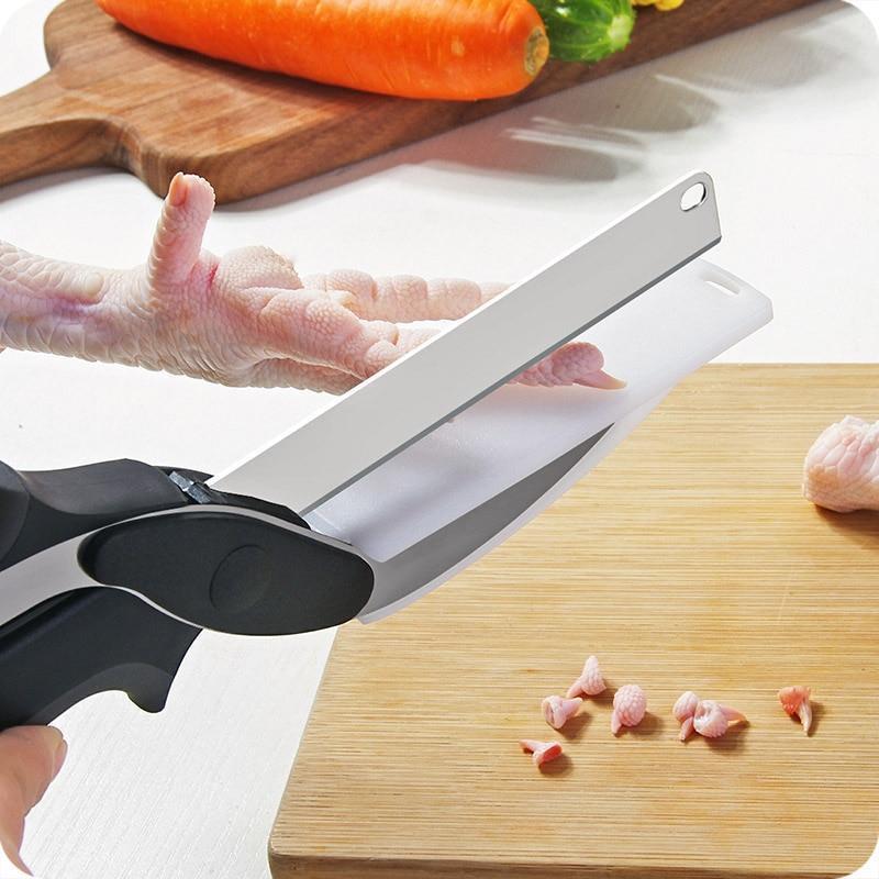 Clever Cutter Kitchen Scissors with Cutting Board