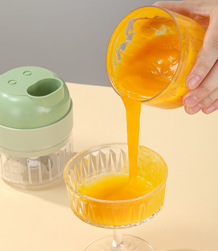 Multifunctional electric vegetable and spice grinder