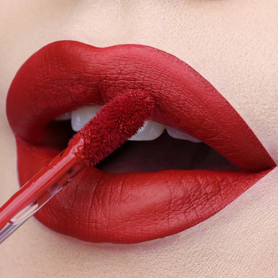 6 Aqualevre waterproof lipsticks