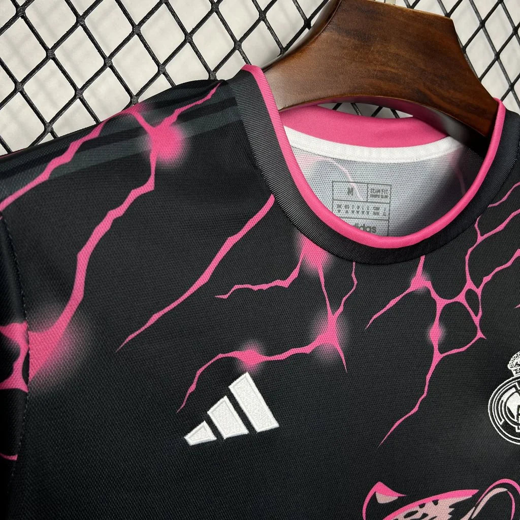 Maglia speciale viola Panther del Real Madrid 24/25