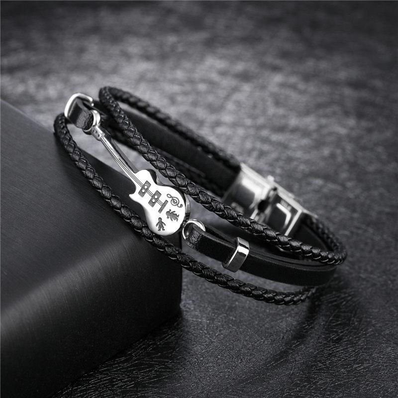 Leather guitar strap