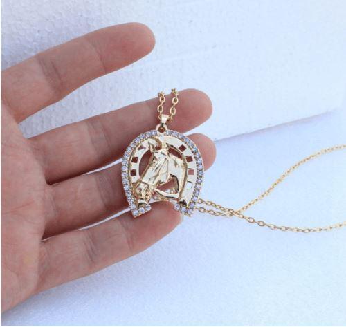 Horseshoe necklace