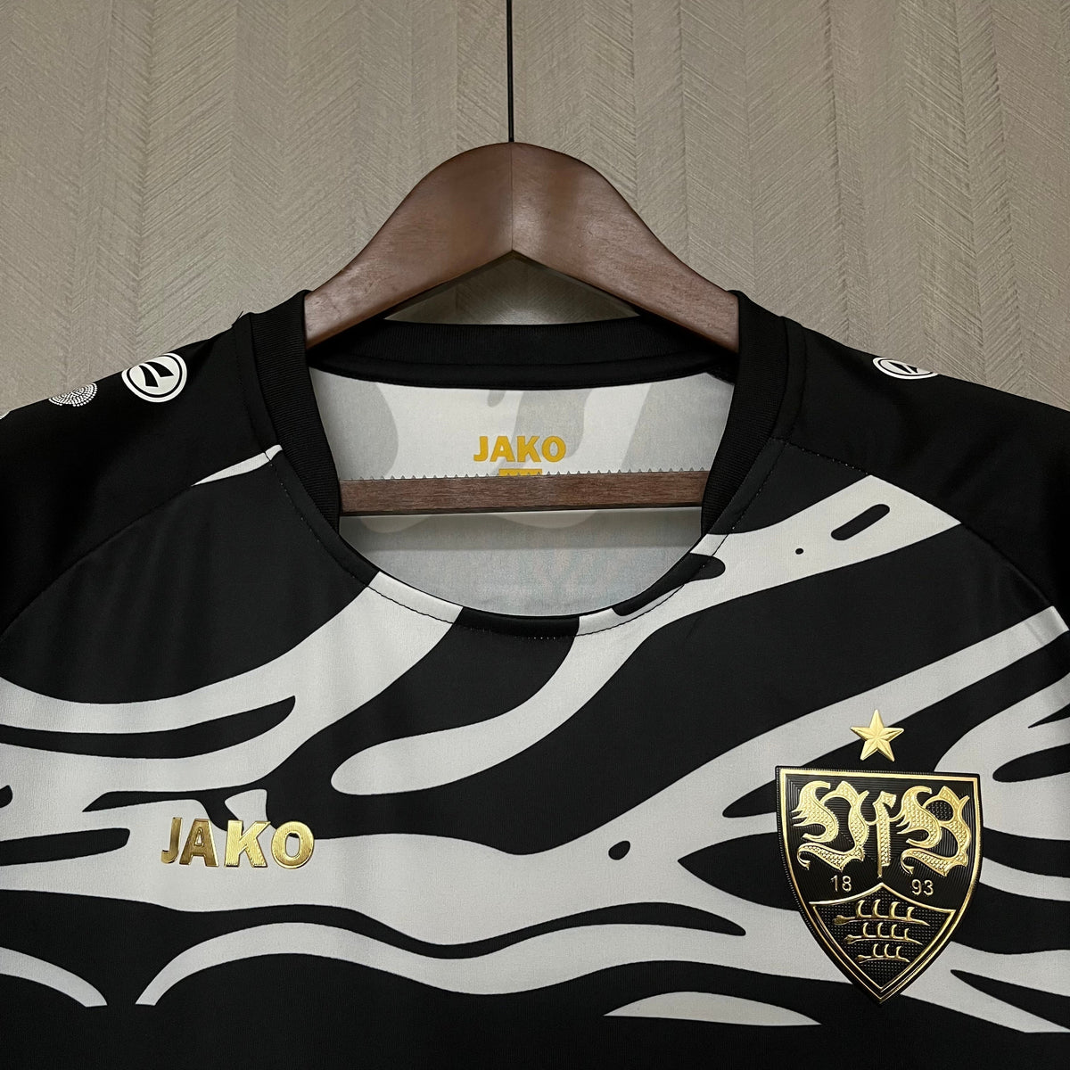 Stoccarda 23-24 | Edizione speciale | Nera