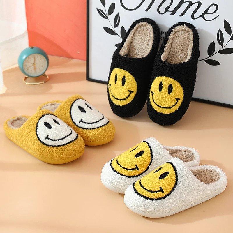 Smiley emoji slippers