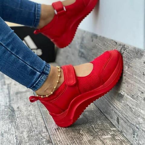 Super soft women’s walking shoes