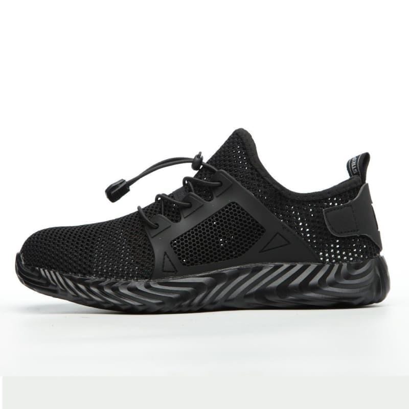 Lightweight safety shoes with soft soles