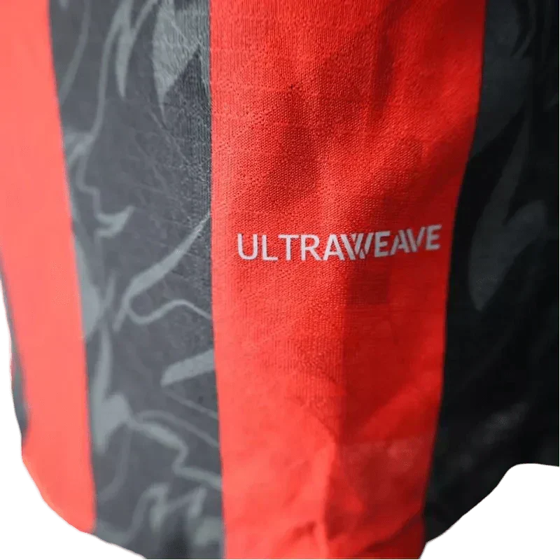 Kit casalingo del Milan AC - versione giocatore 2025/2026