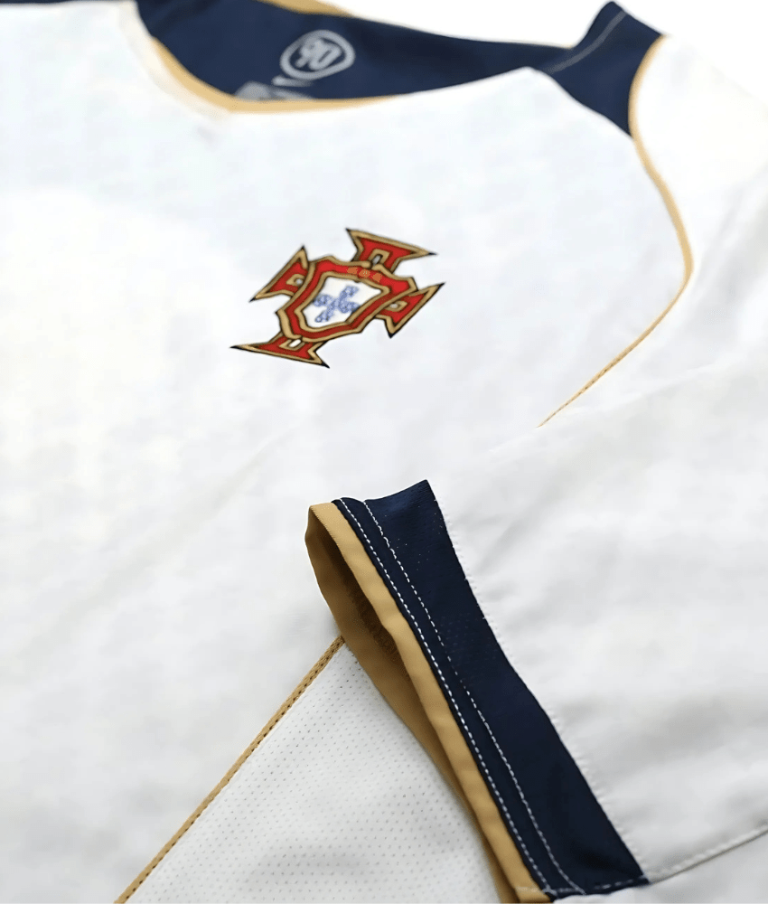 PORTUGAL 2004 RETRO UITSHIRT