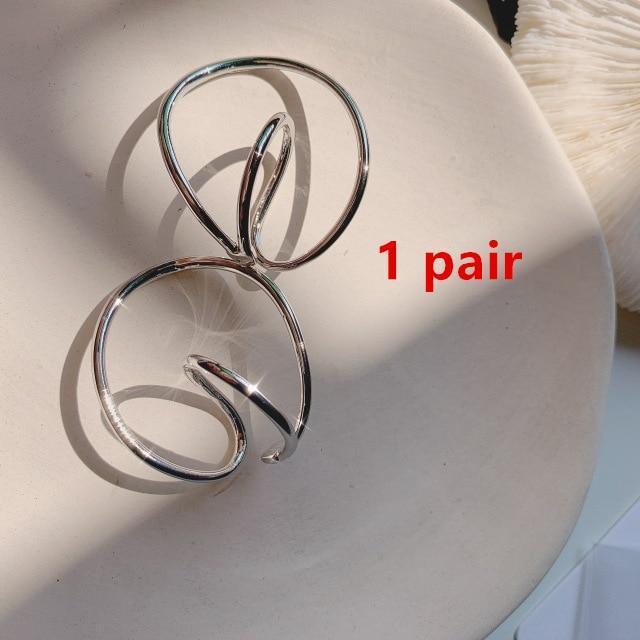 Hooping Ear Cuff