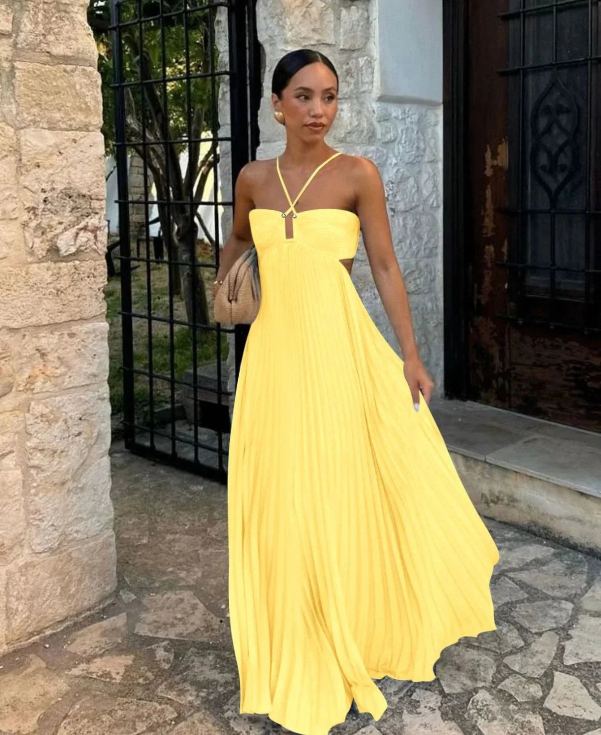 Women's Maxi Dress — Pleated Skirt Halter Neckline Open Back