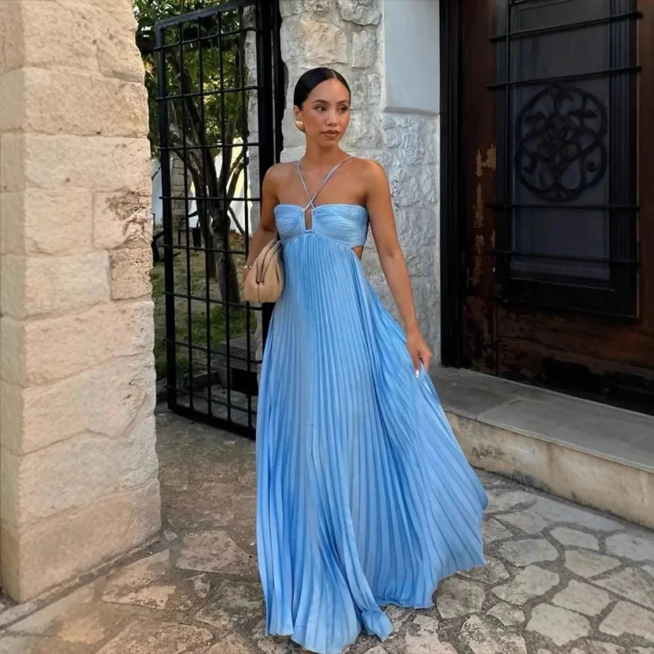 Women's Maxi Dress — Pleated Skirt Halter Neckline Open Back
