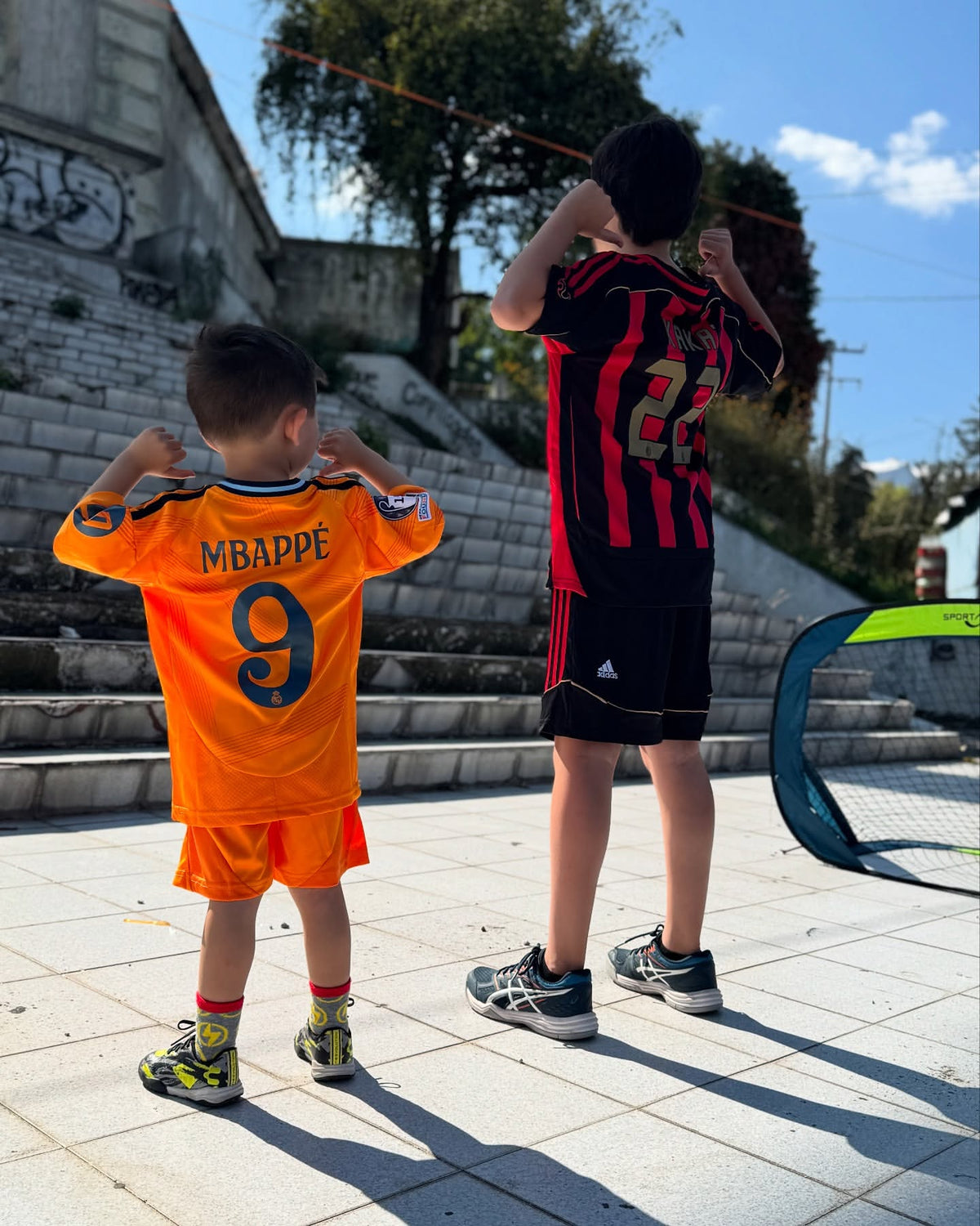 Top 3 Online Stores for Football Shirts in 2025 [Reviewed & Ranked]