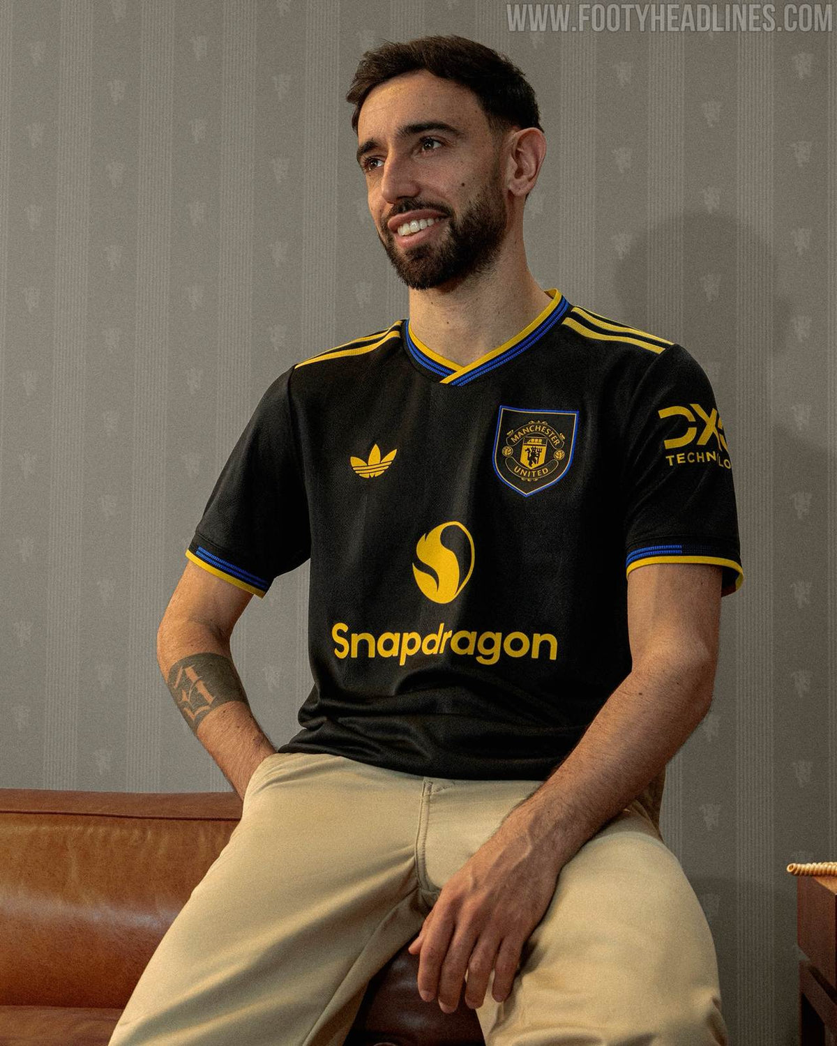 Manchester United 25-26 Third Kit Released - Tribute to 1993-95 "Cantona" Kit