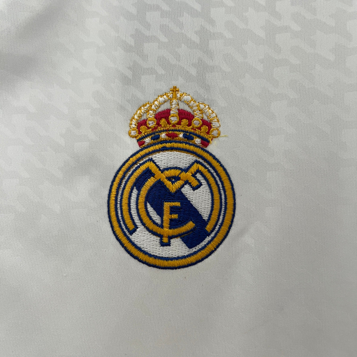 Divisa casalinga del Real Madrid 2024/2025